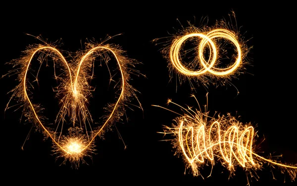 Sevgililer günü simbols ateşten yapılmış. — Stok fotoğraf