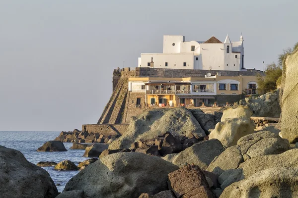 İtalya. forio şehrinde soccorso Kilisesi