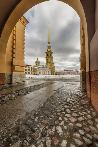 Peter ve Paul Kalesi.