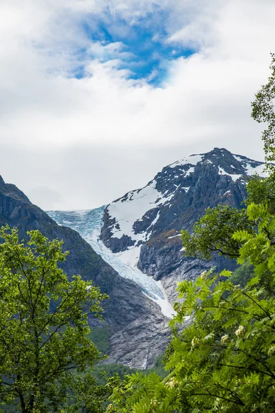 Gletsjer tong bondhusbreen — Stockfoto