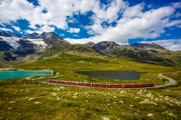 Train Rouge Suisse Bernina Express Viaduc Solis — Photo