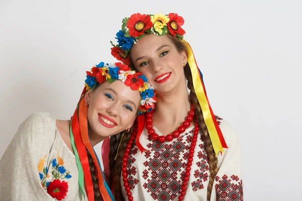 Two Beautiful Ukrainian Girls National Costumes Vyshyvanka Studio Shoot White — Zdjęcie stockowe
