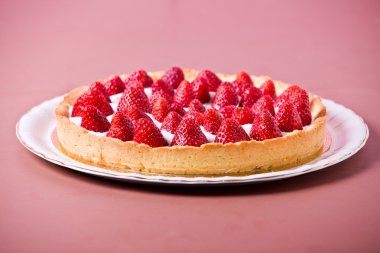 lezzetli Çilekli pasta