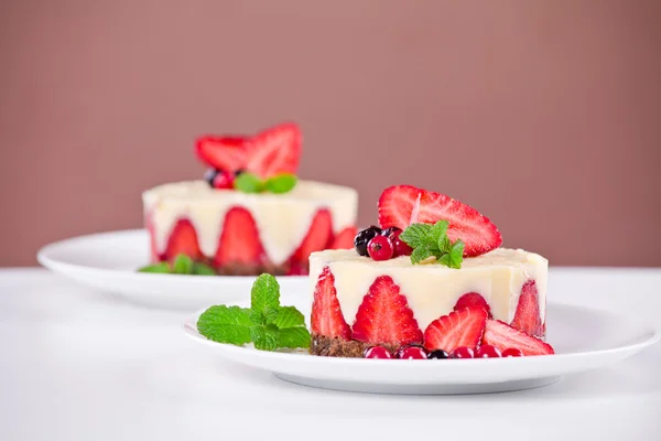 Vanilla Cream And Strawberries — Stock Photo, Image