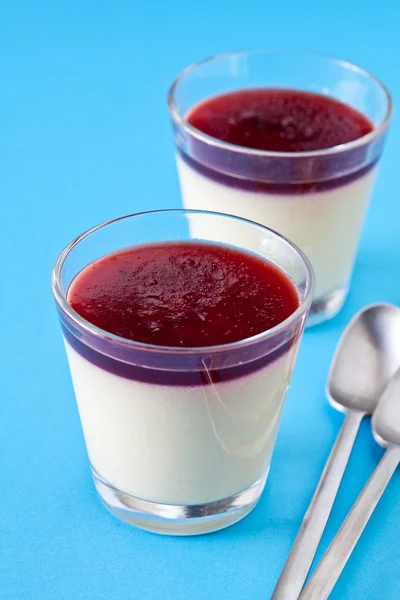 Vanille crème dessert in een glas — Stockfoto