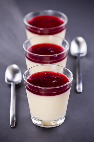 Vanillecreme-Dessert — Stockfoto