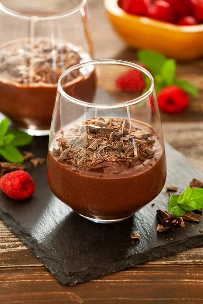 Gläser Hausgemachte Süße Dunkle Schokoladenmousse — Stockfoto