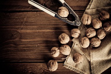 Ceviz ahşap kurullarında