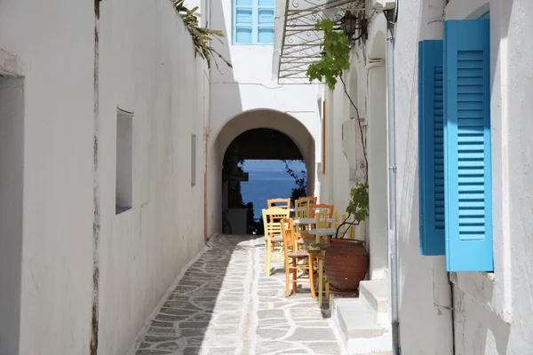 Вулиця в Paros — стокове фото