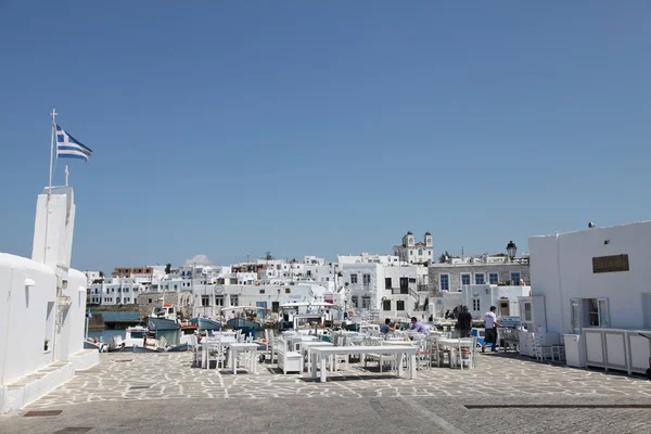 Terrasse eines griechischen Restaurants — Stockfoto