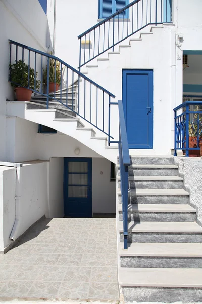 paros sokakta