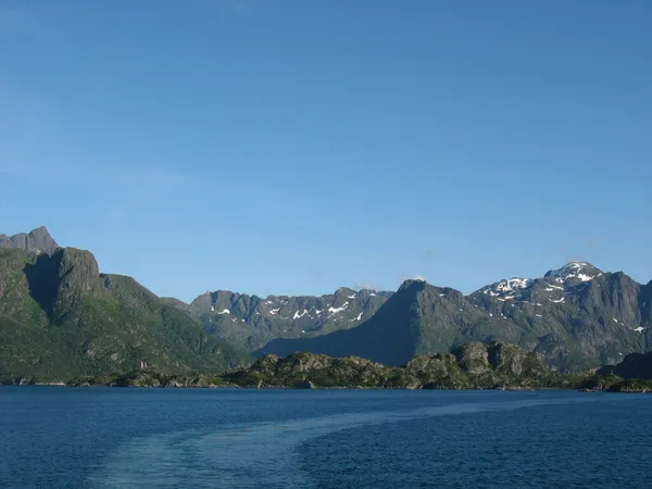 Mariene landschap op de lofoten-eilanden — Stockfoto