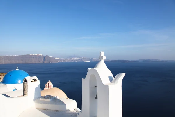 Capela na ilha de Santorini — Fotografia de Stock