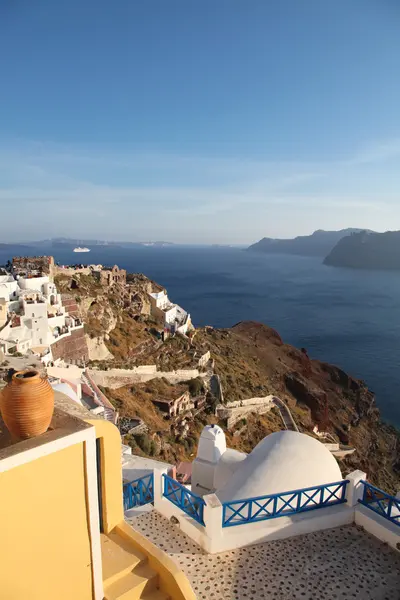 Oia na ilha de Santorini nas Cíclades — Fotografia de Stock