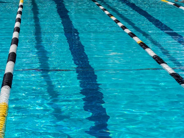 Schwimmbadstraße — Stockfoto