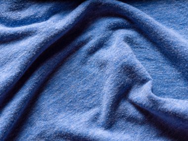 buruşuk bir tişört Çamaşırhane