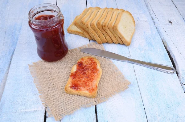 Toast with jam. — Stock Photo, Image