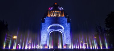 a la Revoluciön Monumento
