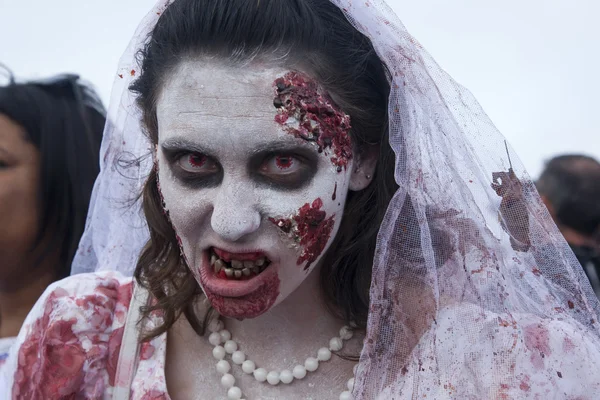 Asbury Park Zombie Walk 2013 - Bride Zombie — Stock Photo, Image