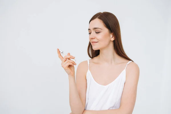 Retrato Belleza Mujer Feliz Sonriente Limpia Cara Fresca Con Pelo Fotos de stock