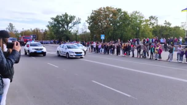 Nikopol Ukraine 2021 Close Carros Polícia Sem Etiquetas Marcações Desfile — Vídeo de Stock