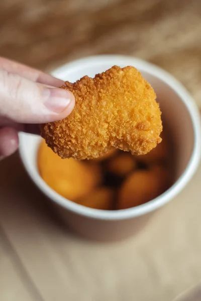 Zbliżenie Nuggets Kurczaka Fast Food Cieście Przygotowywanie Posiłków Restauracji Kawiarni — Zdjęcie stockowe