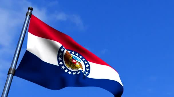 Flagge von Missouri weht am blauen Himmel — Stockvideo