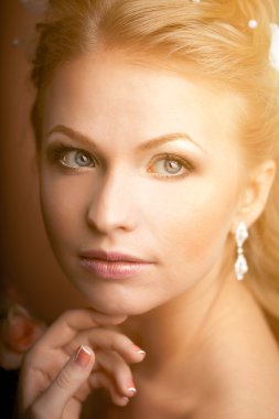 gelin düğün saç modeli ile