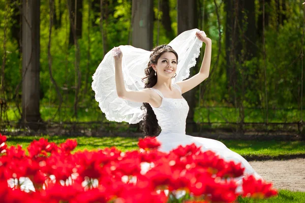 Невеста с цветами Лицензионные Стоковые Фото