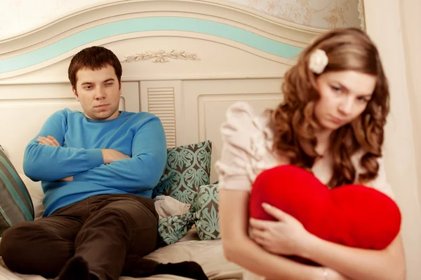 Two lovers quarrel at home — Stock Photo, Image