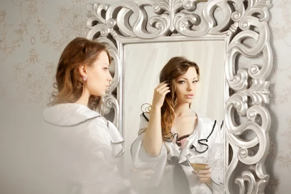 Beauté Femme aux cheveux longs — Photo