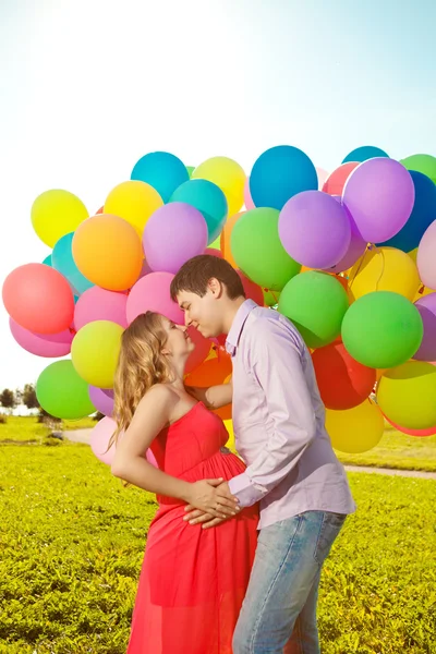 Giovane bellezza sana donna incinta con il marito e palloncino Fotografia Stock