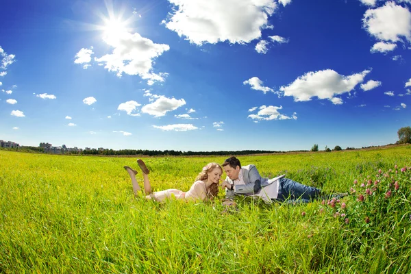 Happy young adult couple in love on the field. Two,  man and wom — Stock Photo, Image