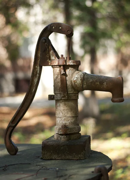 Old water pump — Stock Photo, Image