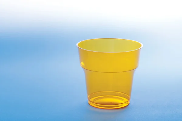 Пластиковий стаканчик — стокове фото