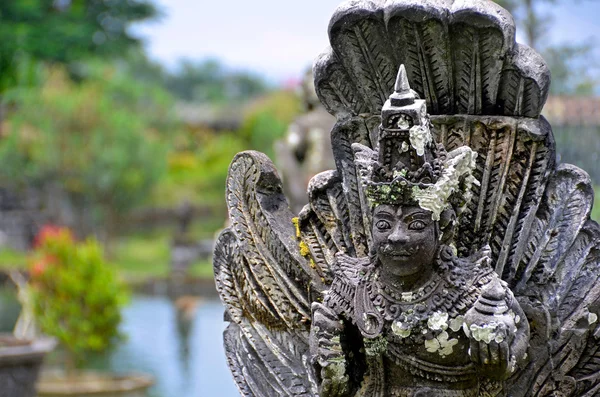 Stone sculpture at Tirtagangga Water Palace in Bali — Stock Photo, Image