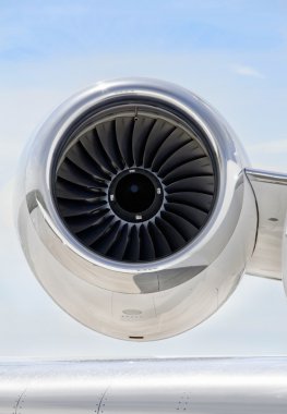 özel bir uçak - Jet motoru bombardier