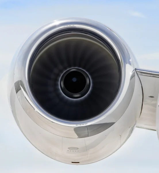 Running Jet Engine on luxury private jet aircraft - Bombardier — Stock Photo, Image