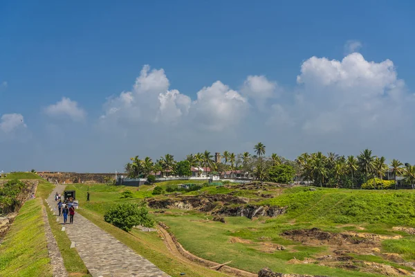 Galle Sri Lanka 2021 Cesta Pevnosti Galle Starými Zdmi Pozadí — Stock fotografie