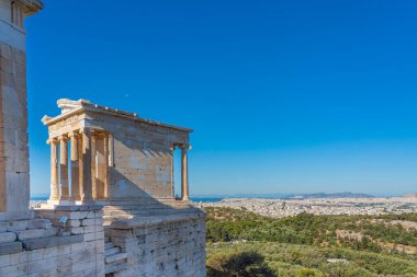 Athena Tapınağı Nike Propylaea eski giriş ağ geçidi Harabeleri Acropolis Atina, Yunanistan. Yunanca Nike zafer anlamına gelir.