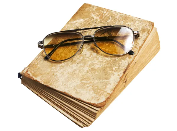 Vecchio libro e bicchieri — Foto Stock