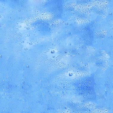 Camdaki su damlaları