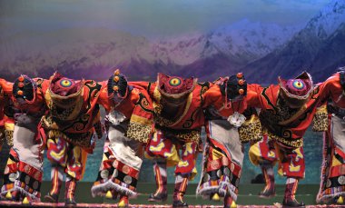 Tibet etnik dansçılar