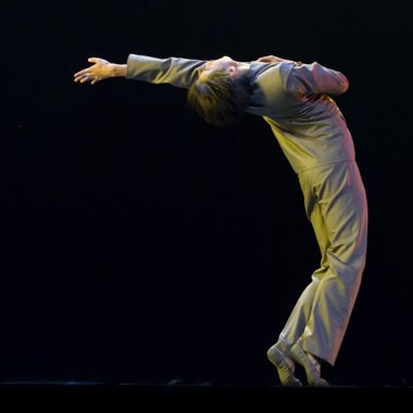 modern dans gösterisi