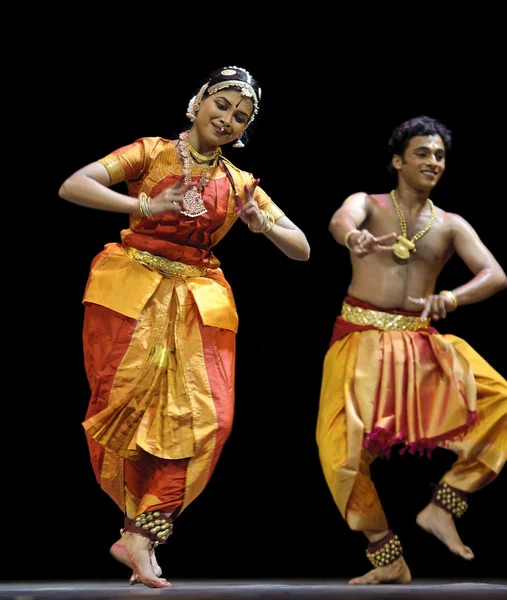 Pokaz tańca indyjskiego bharatanatyam — Zdjęcie stockowe