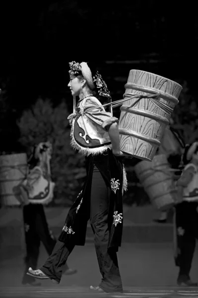 Dança étnica tibetana chinesa — Fotografia de Stock