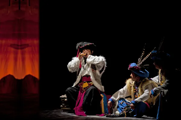 Chinese Qiang ethnic musician — Stock Photo, Image