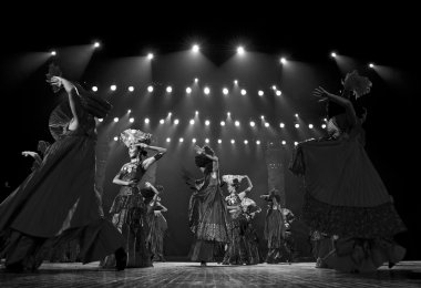 Çin etnik dans yi milliyet