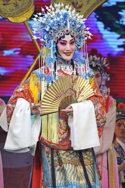 oldukça Çince Geleneksel opera oyuncu tiyatro kostüm