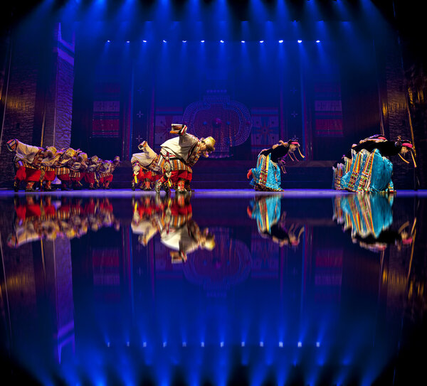 Китайский тибетский танец
